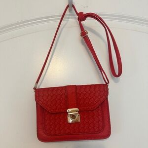 Red Cross Body Bag - No Label - Vegan Leather & Great Condition!